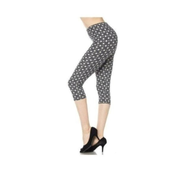 Shiny Stars Print Brushed Capri Leggings